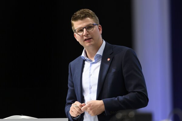 SESSION, SOMMERSESSION, CORONAVIRUS, VIRUS, COVID-19, COVID 19, EIDGENOESSISCHES PARLAMENT, SCHWEIZER PARLAMENT, RAETE, EXTRA MUROS,