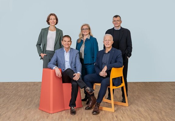 stadtrat-stgallen-stadtratsbilder-gruppenbild-farbig